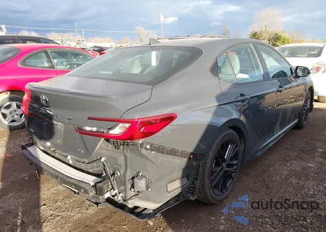 2025 Toyota Camry Se z USA, uszkodzony, nr VIN 4T1DAACK4SU573735